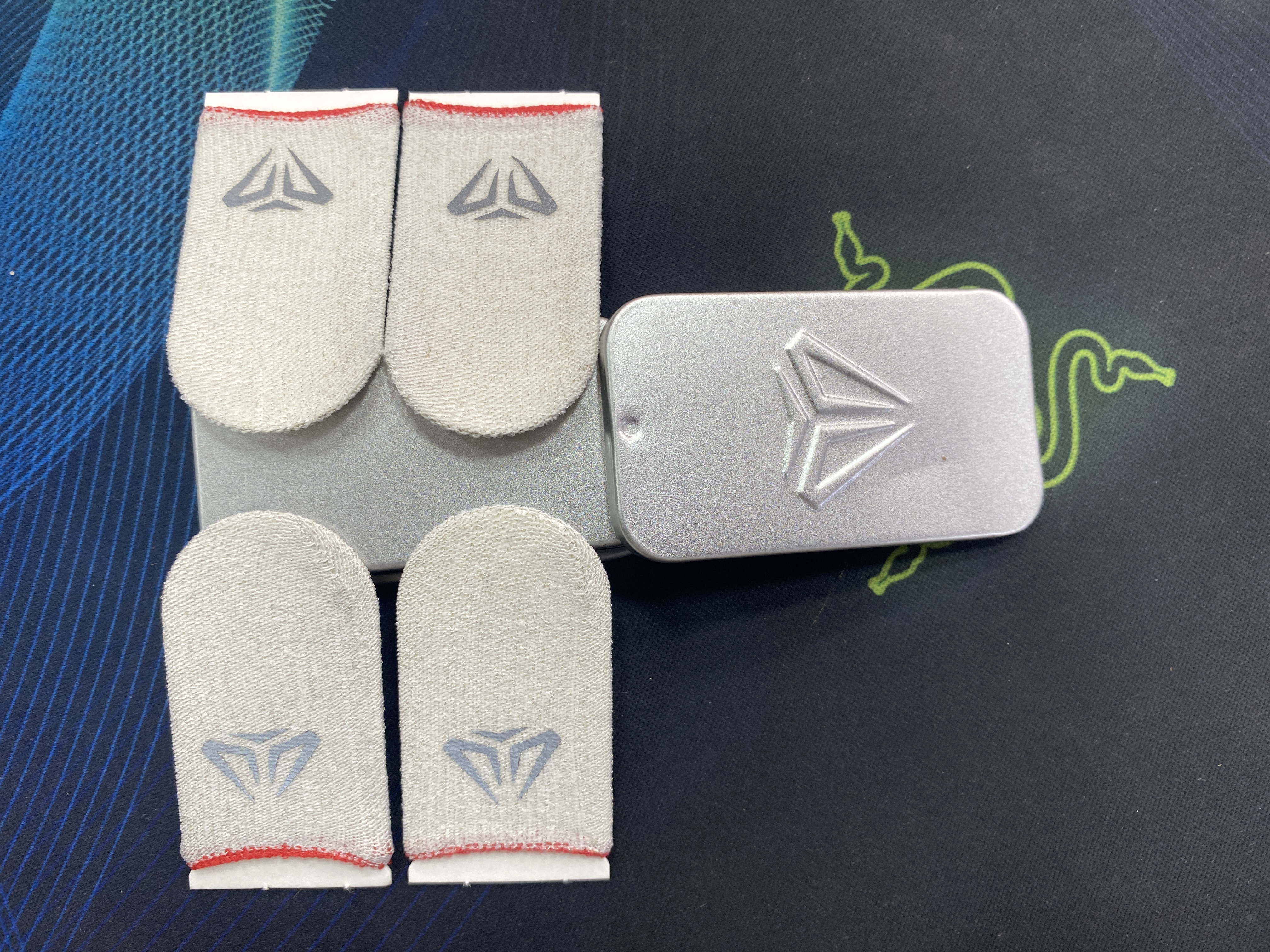 Premium Tin Boxed Finger Sleeves – Pro-Level Gaming Control